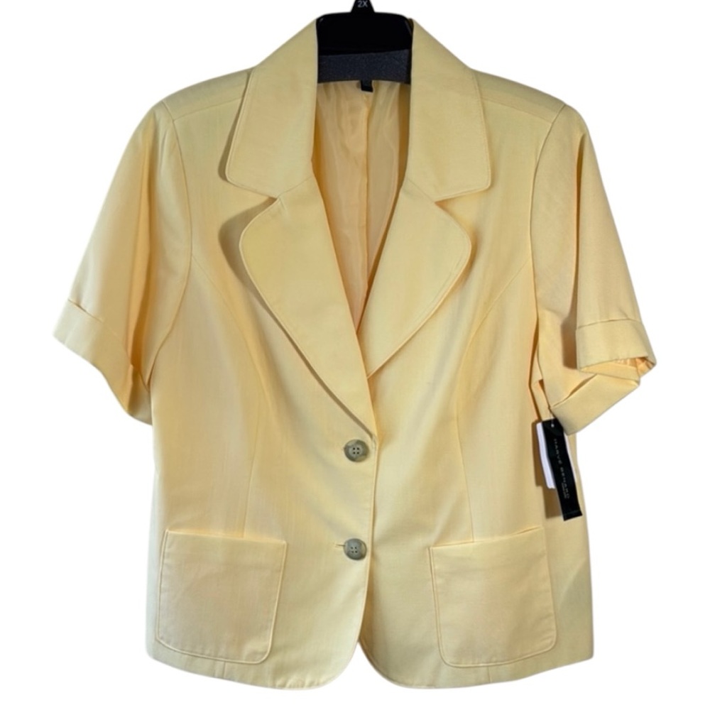 Harve Bernard Blazer Yellow Short Sleeve Front Button Closure in Size 18P NWT